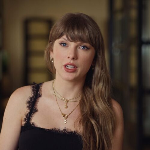Taylor Swift VMAs’ First Artist Director Honor